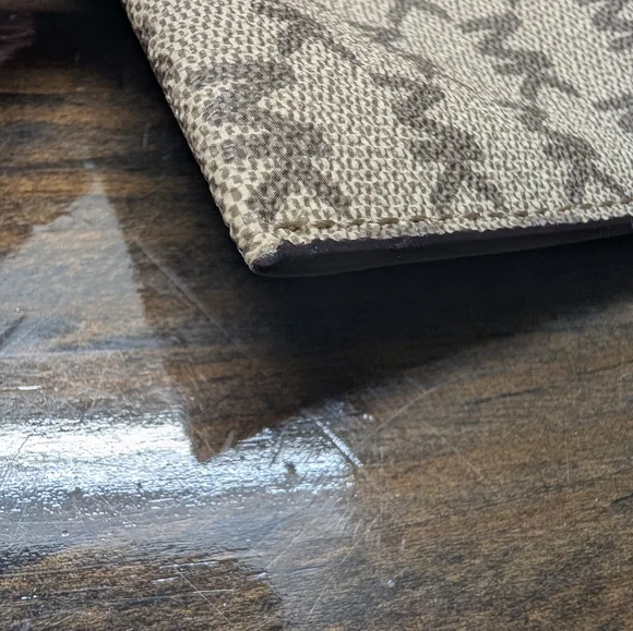 Michael Kors Fulton Large Zip Clutch Wristlet MK Signature Brown Tan - Picture 4 of 8